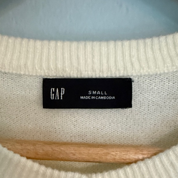 GAP CashSodt Cream Cardigan Sweater - Picture 2 of 11
